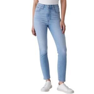 Calvin Klein Jeans Women’s High-Rise Skinny Jean, Light Blue, 12